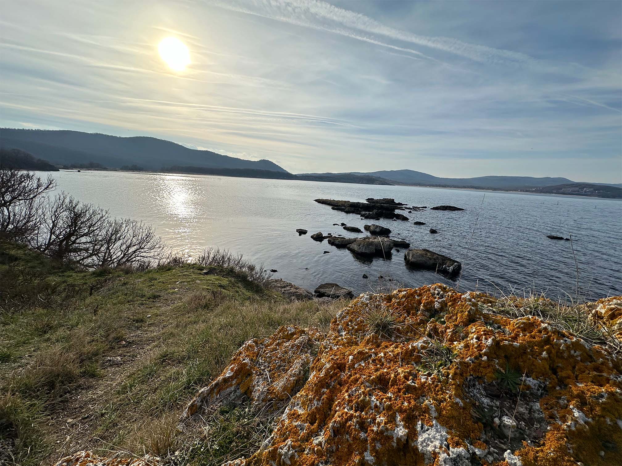 Морският бряг край Лозенец